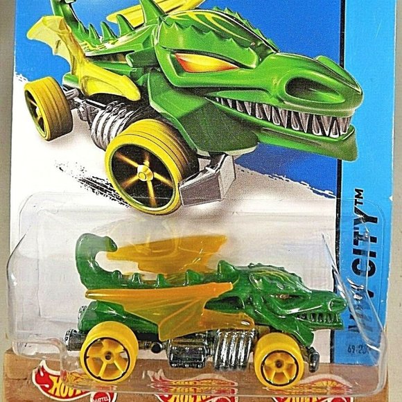 2014 Hot Wheels HW City Dragon Blaster Green W/ Yellow Wings - Picture 2 of 7